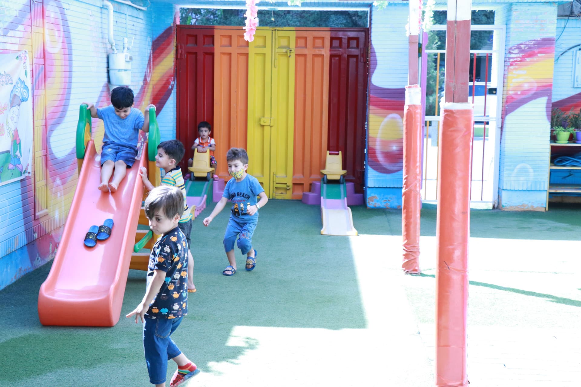 نمایی از مهدکودک و پیش دبستانی دانشمندان کوچک